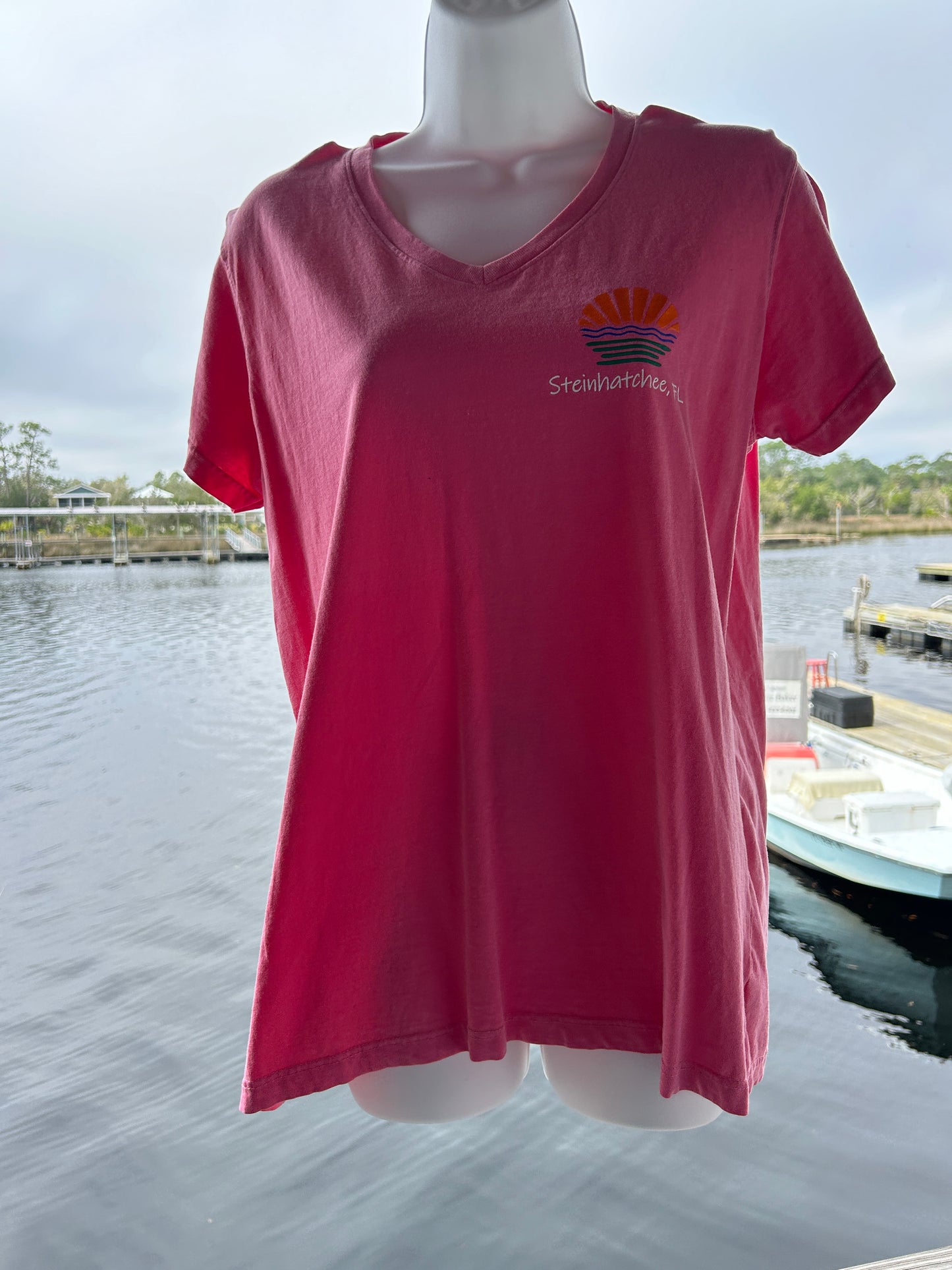 V Neck short sleeve T-shirt Comfort Colors Steinhatchee Florida  "friendly drinking community"
